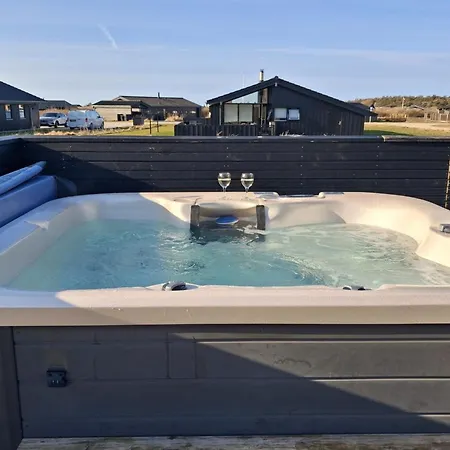 Alea - 800m From The Sea By Interhome *